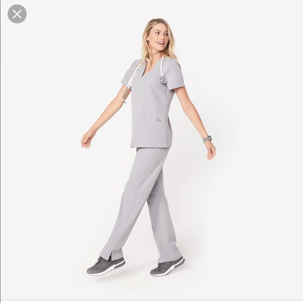 Figs Scrub set in Cement